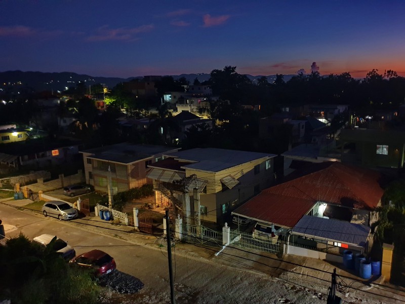 Ночной Salem Mountain (Montigo Bay)